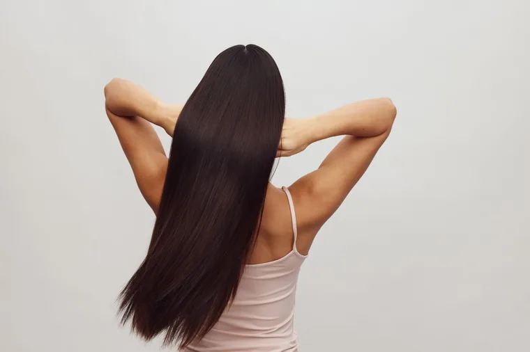 Cabelo saudável, foco da avaliação e do tratamento de tricologia