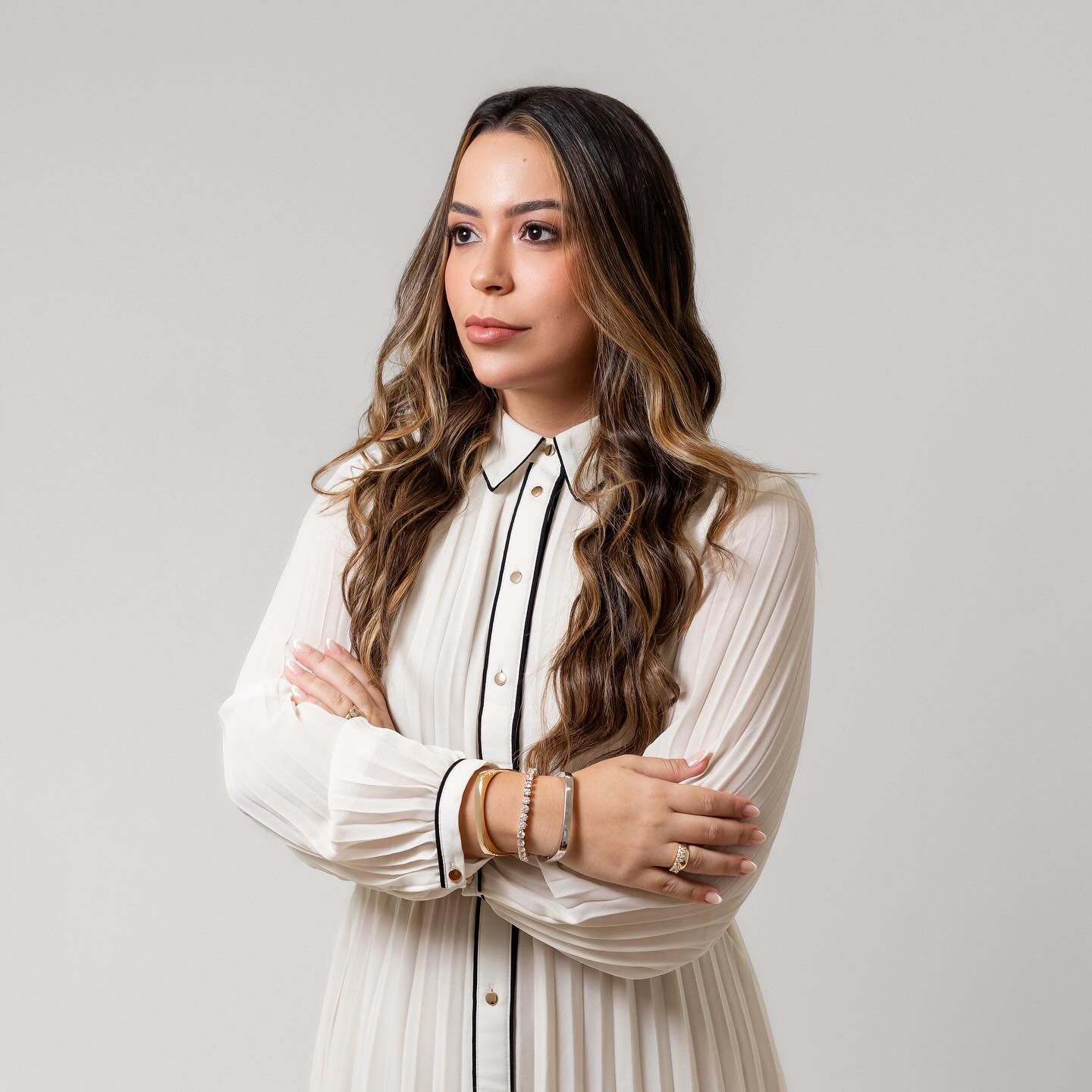 Dra. Raynara Diniz Ferreira, especialista em harmonização facial em Fortaleza